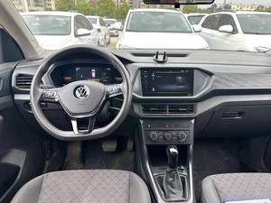 Pour <span class=keywords><strong>Volkswagen</strong></span> <span class=keywords><strong>T</strong></span>-<span class=keywords><strong>CROSS</strong></span> 2023 1.5L 5 portes 5 places SUV 50000-80000 km Voiture d'occasion, 80% comme neuve Groupe Yudian Vente en gros à bas <span class=keywords><strong>prix</strong></span> - Product Image 5