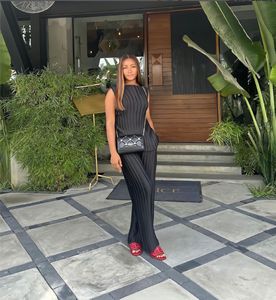 Set Due Pezzi Moda Primaverile Sexy Streetwear da Donna, <span class=keywords><strong>Top</strong></span> Senza Maniche e Pantaloni a Gamba Larga Plissettati - Product Image 3