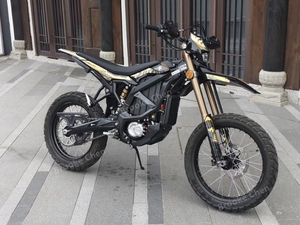 En stock: Bicicleta eléctrica <span class=keywords><strong>de</strong></span> <span class=keywords><strong>montaña</strong></span> Surron Ultra Bee 24.5K con suspensión completa, 74V, 520N.M, para todoterreno. - Product Image 5