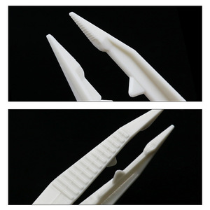Pincettes en plastique à pointe plate et incurvée, 11x2cm, en forme de plante, jouets scientifiques pour enfants, expériences, usage domestique, unisexe - Product Image 4