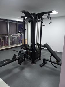 Équipement de fitness commercial de haute qualité Station pour 4 personnes Style moderne multifonction pour gymnases et studios - Product Image 2
