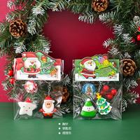 Coffret Cadeau de Noël Surprise 3 Pièces Assortiment Aléatoire Incluant Jouet, Broche, Porte-clés, Idéal pour Chaussette de Noël et Cadeau de Fête