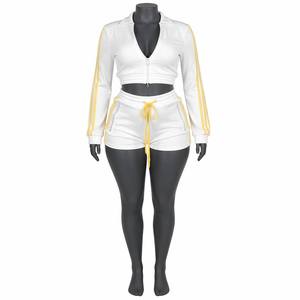 Ensemble deux pièces OEM personnalisé avec logo pour femme : survêtement, tenue <span class=keywords><strong>de</strong></span> détente, <span class=keywords><strong>haut</strong></span> court zippé à rayures et short à cordon <span class=keywords><strong>de</strong></span> serrage pour l'entraînement et le <span class=keywords><strong>jogging</strong></span> - Product Image 6