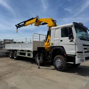 משאית HOWO עם מנוף 8x4, 420 כוחות סוס, תקן יורו 3, מנוף <span class=keywords><strong>12</strong></span> טון - Product Image 4