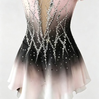 Costume de patinage artistique noir et rose ombré avec manches à volants, dos en V profond en maille et jupe ornée de strass pour enfants et filles, idéal pour les spectacles