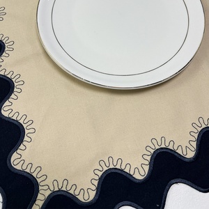 Double Layers Scalloped Embroidered <b>Linen</b> Napkins Cotton Canvas Custom Size Organic Fabric <b>Table</b> <b>Cloth</b> Napkin Placemat Wholesale - Product Image 3