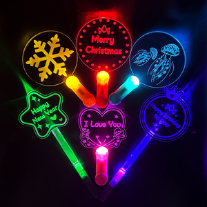 <span class=keywords><strong>Buon</strong></span> <span class=keywords><strong>compleanno</strong></span> personalizzato propone matrimonio Stick da te in acrilico Flash luce oggetti <span class=keywords><strong>di</strong></span> scena per eventi aziendali per feste fluorescenti - Product Image 2