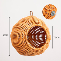 Panier suspendu en forme de nid d'oiseau tissé à la main avec mousqueton, design ouvert, nid d'oiseau à longue queue pour perruche et caturra
