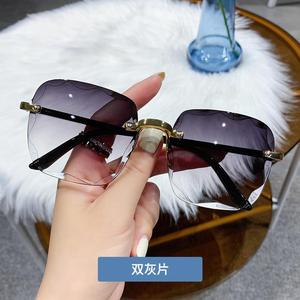 A46 2023 Cheapest Price <strong>Brand</strong> Women Eyewear Trendy Sunglasses <strong>Fashion</strong> Sunglasses <strong>Glasses</strong> Retro Designer <strong>Fashion</strong> Sunglasses - Product Image 5