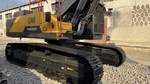 รถขุดตีนตะขาบ Volvo EC480 มือสอง 48 ตัน พร้อมเครื่องยนต์ เกียร์บ็อกซ์ และปั๊มเกียร์ Komatsu ของแท้ รับประกัน 1 ปี รุ่นปี 2024 - Product Image 6