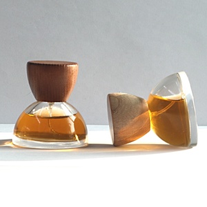 30ml sang trọng Vòng phun nước hoa chai thủy tinh 1.0 oz rỗng Nước hoa Mỹ phẩm thủy tinh <span class=keywords><strong>container</strong></span> với nắp gỗ - Product Image 2