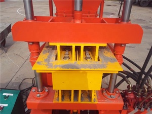 Máquina automática <span class=keywords><strong>de</strong></span> bloques <span class=keywords><strong>de</strong></span> <span class=keywords><strong>tierra</strong></span> <span class=keywords><strong>comprimida</strong></span> máquina <span class=keywords><strong>de</strong></span> enclavamiento <span class=keywords><strong>de</strong></span> la máquina <span class=keywords><strong>de</strong></span> ladrillo - Product Image 3