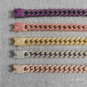 <span class=keywords><strong>2026</strong></span> थोक कुत्ता क्यूबन श्रृंखला नकली हीरे मिश्र धातु से भरा कुत्ता हार - Product Image 2