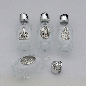 Nuova Bottiglia Portatile per Acqua Santa con Motivi Opzionali in Cristallo e Lega, Icona in Rilievo, Oggetto Sacro Cattolico da Viaggio - Product Image 1