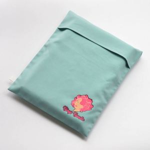 Sacs d'emballage personnalisés pour vêtements et foulards, pochettes de type enveloppe, housses anti-poussière en coton, sacs en tissu à rabat, impression sérigraphique personnalisée - Product Image 4