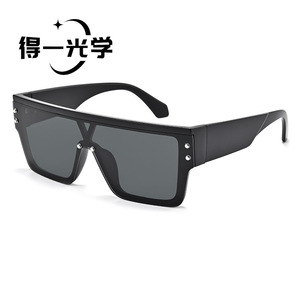 Square Frame <b>Sunglasses</b> UV400 PC Unisex Black - Product Image 1