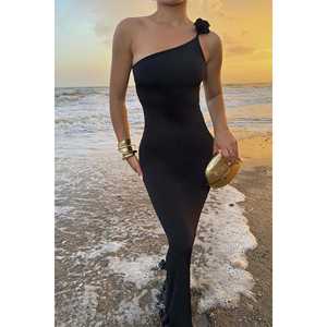 Traje de baño con detalles de rosas negras y estilo de vestido con lazo - Product Image 4