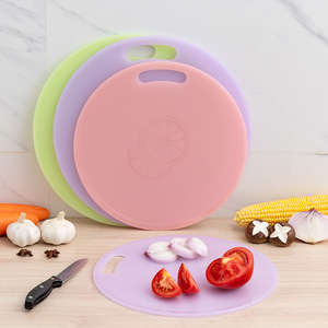 Plastic Cutting Thin 1Cm <strong>Wood</strong> <strong>40Cm</strong> With Handle Food Grade Kitchen Tools <strong>Round</strong> Shape Plastic Cutting Wall Mounted <strong>Chopping</strong> <strong>Boards</strong> - Product Image 4