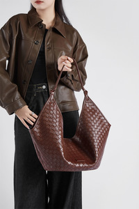 2026 New Luxury Women's Genuine Leather Basket Bags <b>Handbags</b> China Wholesale Weaving Grain Cowhide Women's Shoulder Bag - Product Image 4