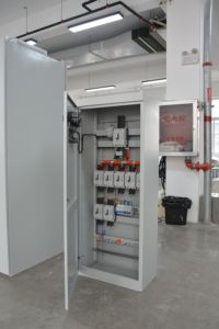 Caja de Control de Energía DZMCT Personalizada de 380V de Bajo Voltaje IP55 GGD XL-21 para Exteriores, de Acero Inoxidable, para Distribución y Comutación - Product Image 6