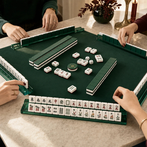 Ensemble de mahjong américain en acrylique vert foncé de luxe, tuiles de mahjong gravées vintage personnalisées avec boîte - Product Image 6