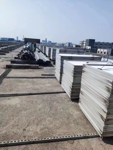 แผงโซลาร์เซลล์ BIPV มือสอง 300W 320W 330W  แผงโซลาร์เซลล์พลังงานแสงอาทิตย์ประสิทธิภาพสูง 330w โพลีคริสตัลไลน์ ใช้แล้ว - Product Image 6