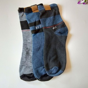 Calcetines para hombre, calcetines para personas mayores, calcetines casuales a media pantorrilla, calcetines a rayas multicolor para hombre, calcetines al por mayor de 1 yuan, 2 yuan. - Product Image 2