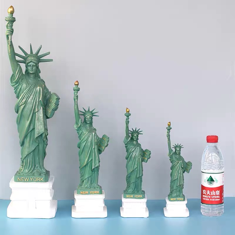 ニューヨーク・リバティー島の銘品 レジン自由の女神像 陶器装飾