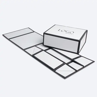 Vente en gros Mini valise de mariage magnétique de luxe Coffret cadeau pour bébé Boîte d'emballage pour nouveau-né avec ruban Boîte cadeau de Noël