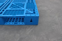 NEXARA Heavy Duty 1100*1100*150mm Euro Palette 4T Capacité HDPE Plastique 4-Way Entry Single Faced Moving Palettes for Grid Field