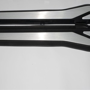 Estribos Laterales para Auto Lin Shengxin, Aleación de Aluminio, Color Negro, para Honda CRV 07-22 con Transmisión Automática - Product Image 3
