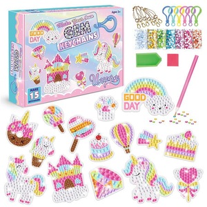 Dessin animé sirène <span class=keywords><strong>licorne</strong></span> crème glacée <span class=keywords><strong>diamant</strong></span> porte-clés peintures colorées sur porte-clés en métal - Product Image 6