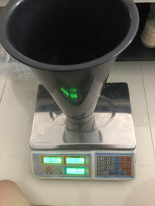 Jarrón <span class=keywords><strong>de</strong></span> plástico grande blanco y negro <span class=keywords><strong>de</strong></span> 0,2 kg al por menor - Product Image 3