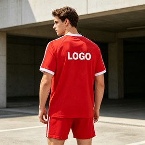 Camiseta de hombre de 360 g/m², 100 % algodón, tejido suave y holgado, con efecto lavado ácido y bloques de color, cuello redondo. - Product Image 2