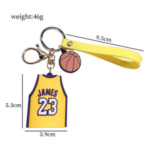 Kobe James inspirado NBA Stars PVC estatuilla colgante coche llavero UV impreso mochila Material de silicona - Product Image 6