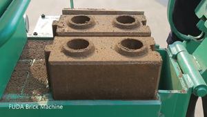 Mesin Pembuat Batu Bata Dinding Tanah Liat <span class=keywords><strong>Pug</strong></span> Mill Double <span class=keywords><strong>Bricks</strong></span> Press Machine untuk Mesin Tanah Liat Polimer Ce - Product Image 4