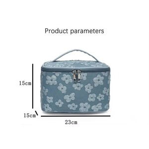 Bolsa de Maquillaje Nueva de Fábrica BSCI, Bolsa de Almacenamiento Doméstica de Gran Capacidad, Bolsa de Aseo Portátil con Diseño Floral - Product Image 5