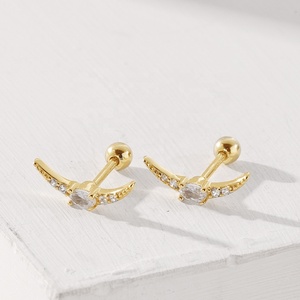 Bijoux minimalistes nagosa or 18 carats vermeil <span class=keywords><strong>argent</strong></span> sterling 925 zircon cubique ovale <span class=keywords><strong>lune</strong></span> <span class=keywords><strong>croissant</strong></span> barbell boucles <span class=keywords><strong>d</strong></span>'oreilles - Product Image 3