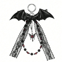 Porte-clés gothique aile de chauve-souris avec nœud en dentelle noire et pendentif croix pour couples, accessoire de voiture et de sac, porte-clés en cuir avec nœud en dentelle pour amis