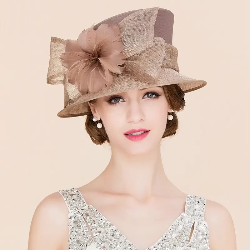 หมวกแต่งงานผ้าลินินหรูหราหมวกปีกกว้างสำหรับผู้หญิงขนนกสีน้ำตาลฤดูร้อนลายดอกไม้ kentucky derby สุภาพสตรีหมวก fedora B-8147