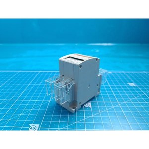 Protecteur de circuit Fuji CP32FM/2 CP32F-M002 d'occasion – Pièces détachées d'équipement semi-conducteur ancien - Product Image 5