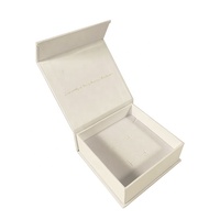 Boîte cadeau rigide personnalisée durable avec insert en EVA pour bijoux et cosmétiques, avec logo de marque imprimé, boîte rigide magnétique en forme de livre