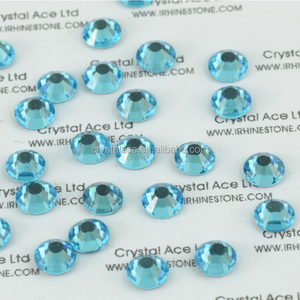 Vente directe d'usine, meilleure qualité, strass thermocollants SS10 aquamarine, cristaux de strass pour vêtements - Product Image 2