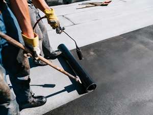 प्रीमियम गुणवत्ता 3 मिमी 4 मिमी ऐप बिटुमेन सेल्फ चिपकने वाला यूv प्रतिरोधी ईवी खनिज ग्रैन्यूल्स धातु छत वाटरप्रूफिंग - Product Image 5