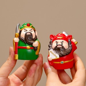 งานฝีมือเรซิ่นเทพเจ้าแห่งโชคลาภห้าทิศแบบจีนร่วมสมัย ของขวัญและของที่ระลึกสำหรับที่ทำงานที่สมบูรณ์แบบ - Product Image 3