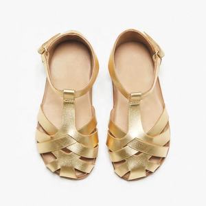 Nuova Estate Regolabile Cinghia Laterale <span class=keywords><strong>Oro</strong></span> In Pelle Metallizzata Bambini Pescatori <span class=keywords><strong>Sandali</strong></span> Per Le Ragazze - Product Image 2