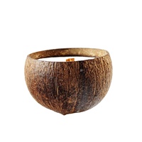 Bougies de soja de bols de noix de coco avec des bois de fissure pour la décoration de la maison pour la Saint-Valentin