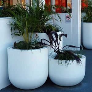 Macetero Circular Creativo de Fibra de Vidrio FRP con Recubrimiento de PE, Estilo Nórdico Moderno y Duradero para Decoración de Entrada de Hotel o Centro Comercial - Product Image 4