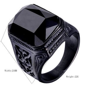 Anillo de Sello de Acero Inoxidable con Piedra Roja Rubí, Acabado Negro, Grabado Gótico, Banda Ancha, Estilo Audaz para Hombre - Product Image 4