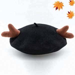 Gorro de Lana para Niños con Orejas de Ciervo, Ideal para Navidad - Product Image 4